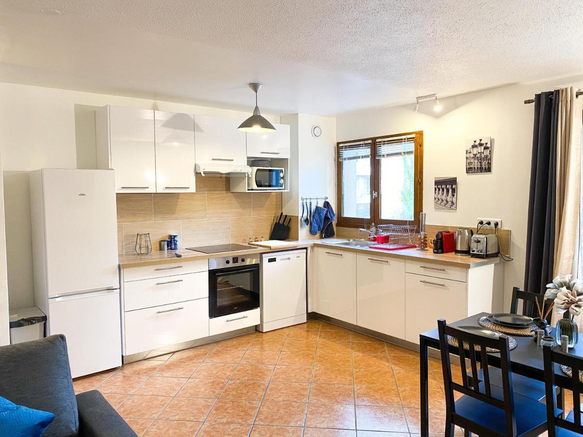 Luxueux Appartement Evry Centre - Parking - Rer A 10 Min Courcouronnes Luaran gambar